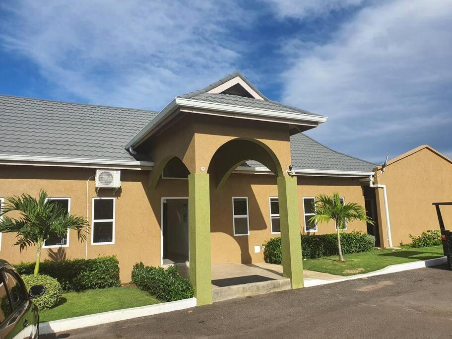 Gil- Manor Apartment Falmouth Bagian luar foto